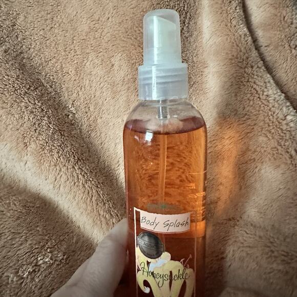 Vintage 90s Original Bath And Body Works Honeysuckle Body Splash Spray 8oz Rare - Picture 2 of 6